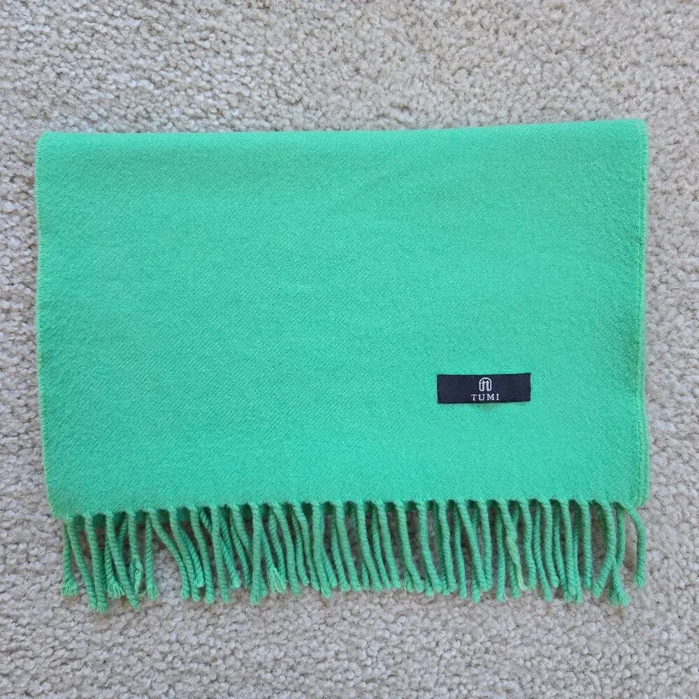 Tumi Fringed Wool Scarf Green